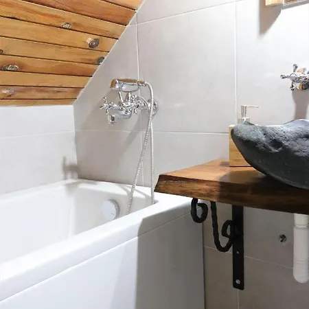 Rustic Tara Holiday home