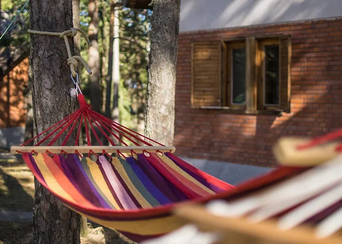 Rustic Tara Semesterbostad