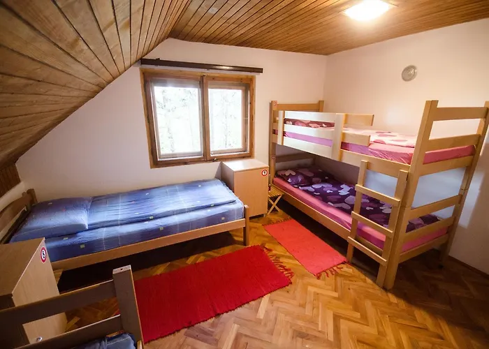 Semesterbostad Rustic Tara *